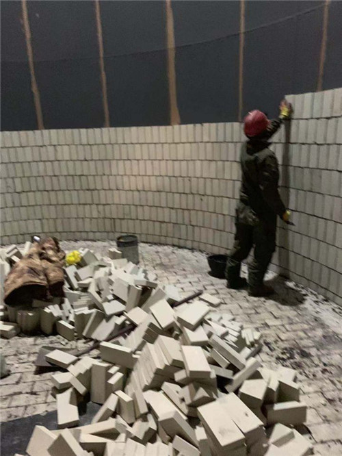 電廠耐酸瓷磚施（shī）工現場